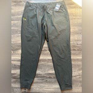 Under Armour women’s joggers